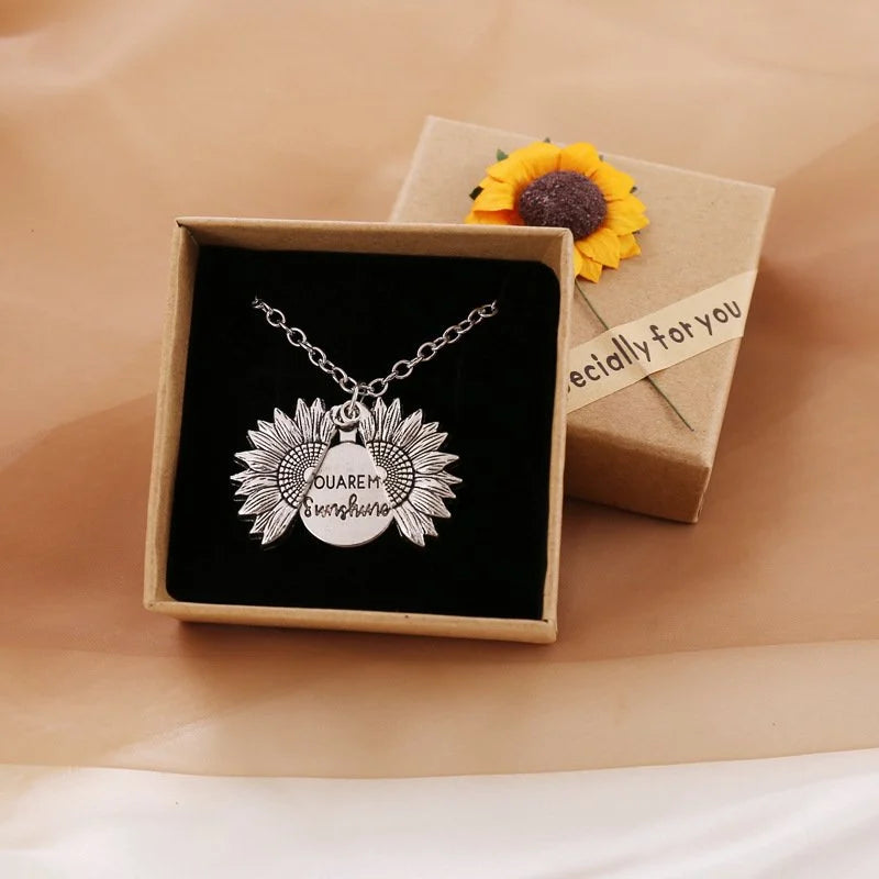 🌞 You Are My Sunshine Sunflower Necklace🌻(Double-sided engraving)